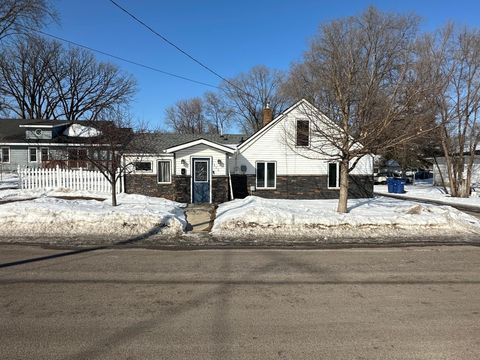Homes For Sale - 511 3rd Street<br/> Benton County, Saint Cloud, MN 56304