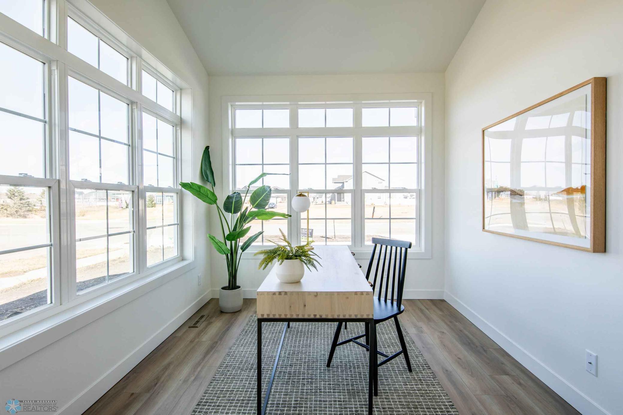 Fargo, North Dakota 58104, United States, 2 Bedrooms Bedrooms, ,2 BathroomsBathrooms,Residential,Active,60063