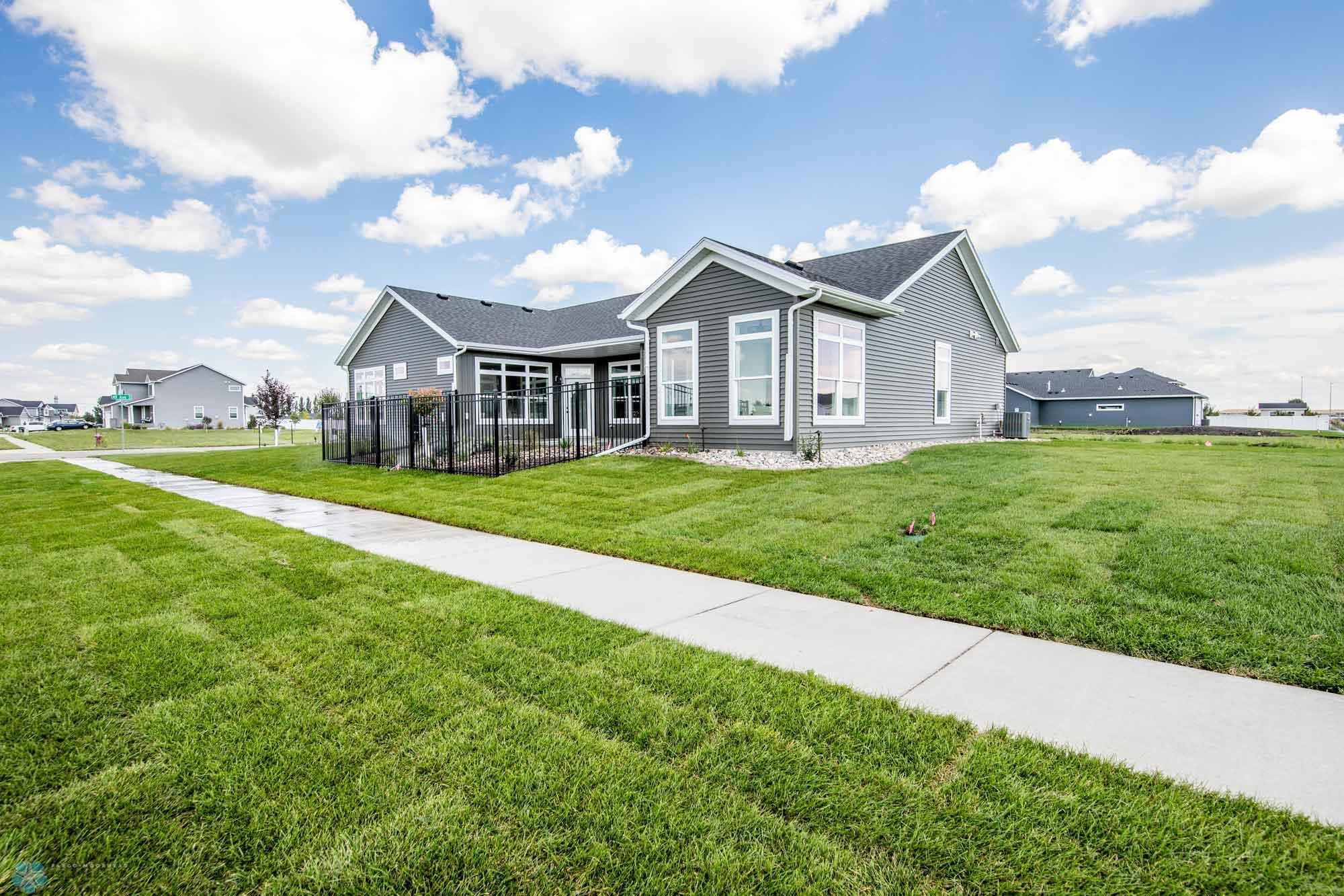 Fargo, North Dakota 58104, United States, 2 Bedrooms Bedrooms, ,2 BathroomsBathrooms,Residential,Active,60063