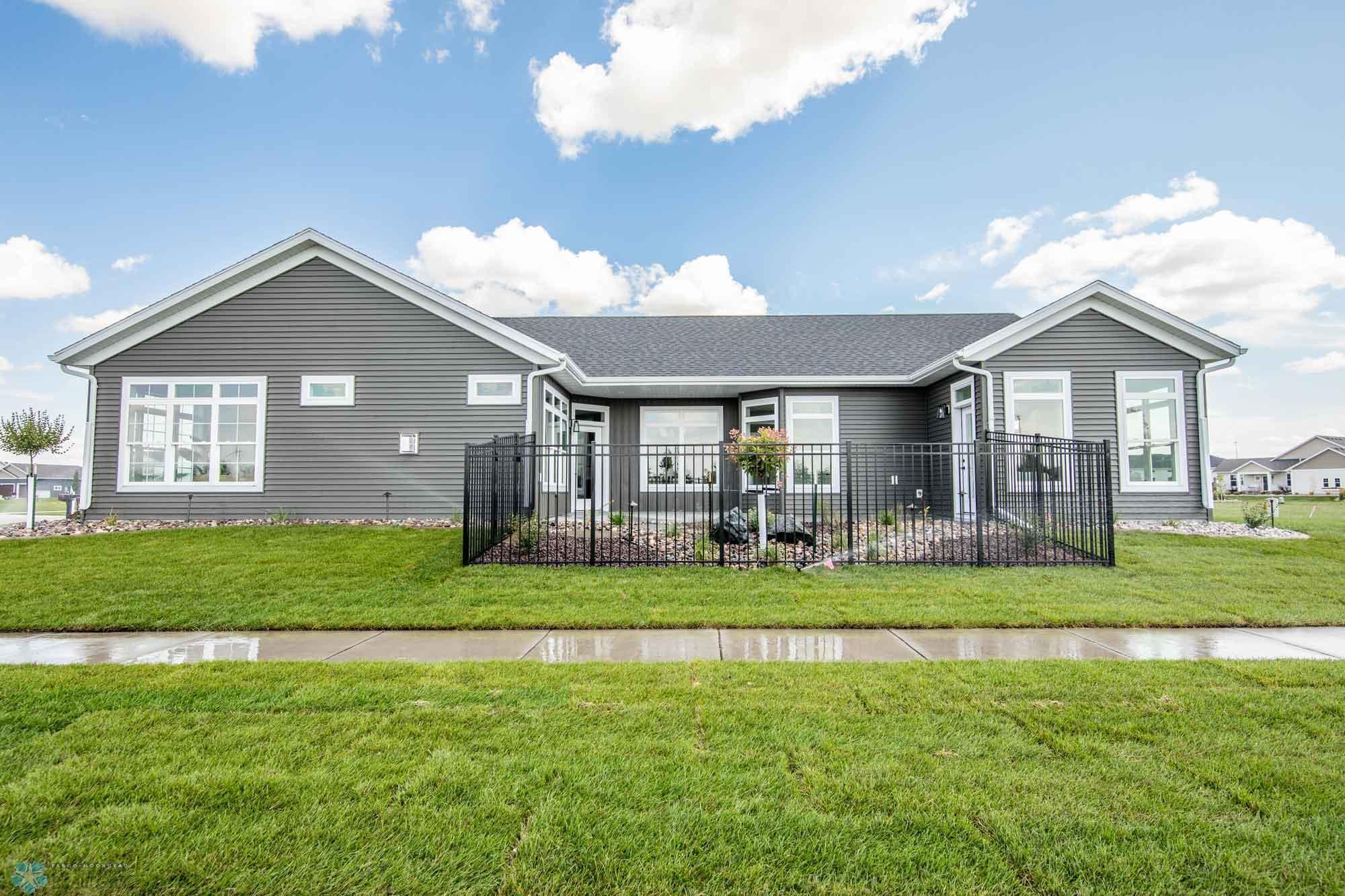 Fargo, North Dakota 58104, United States, 2 Bedrooms Bedrooms, ,2 BathroomsBathrooms,Residential,Active,60063