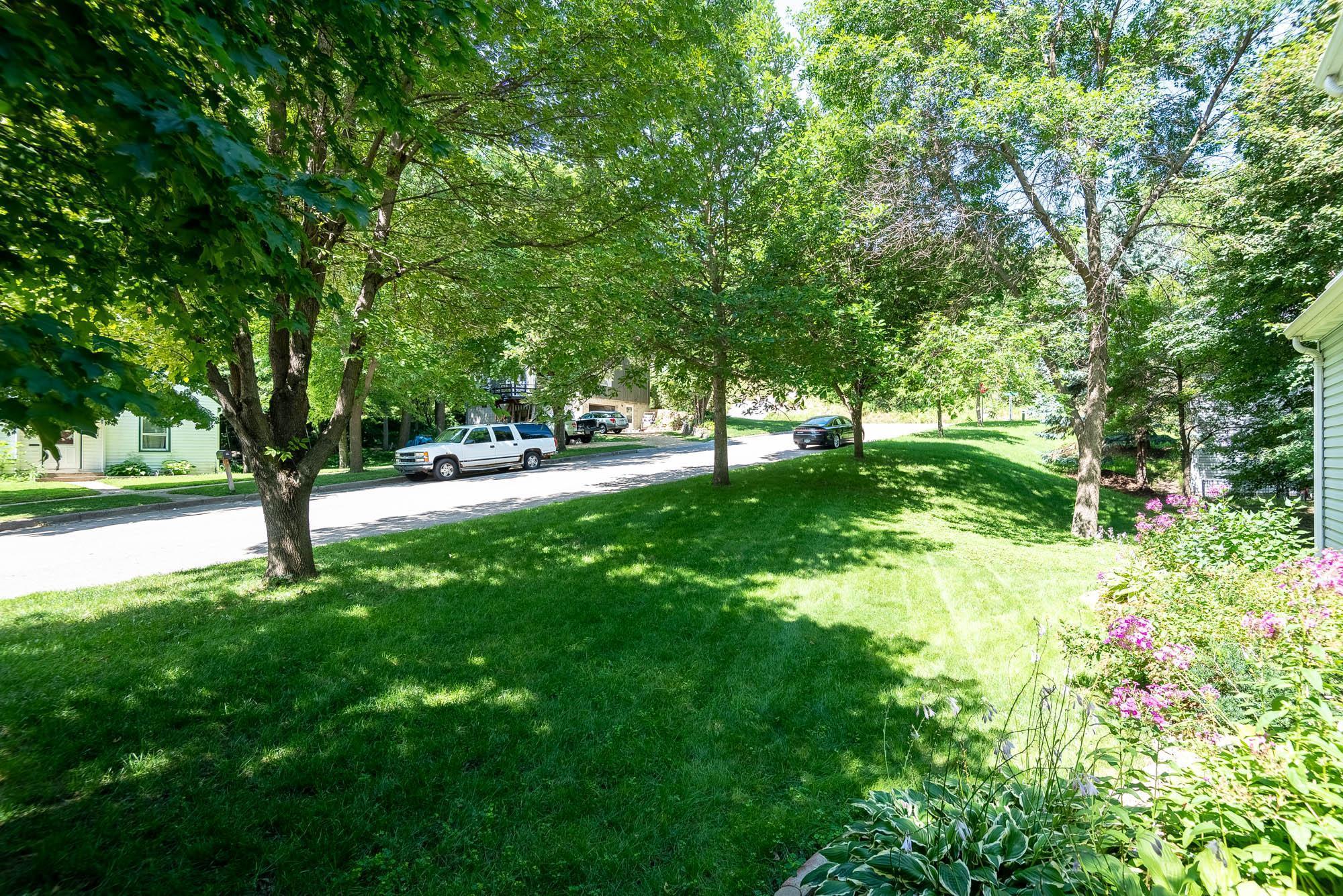 617 W Myrtle Street, Saint Peter, Minnesota image 3