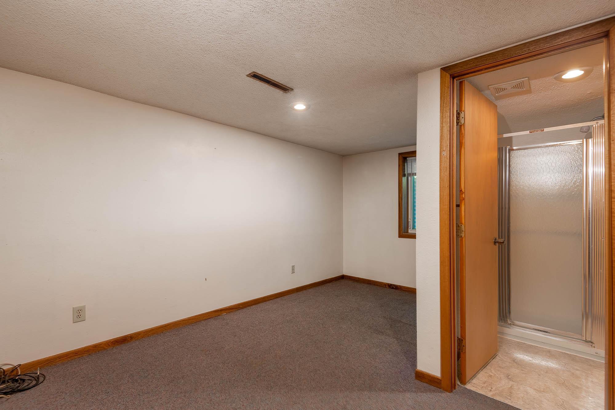 617 W Myrtle Street, Saint Peter, Minnesota image 21