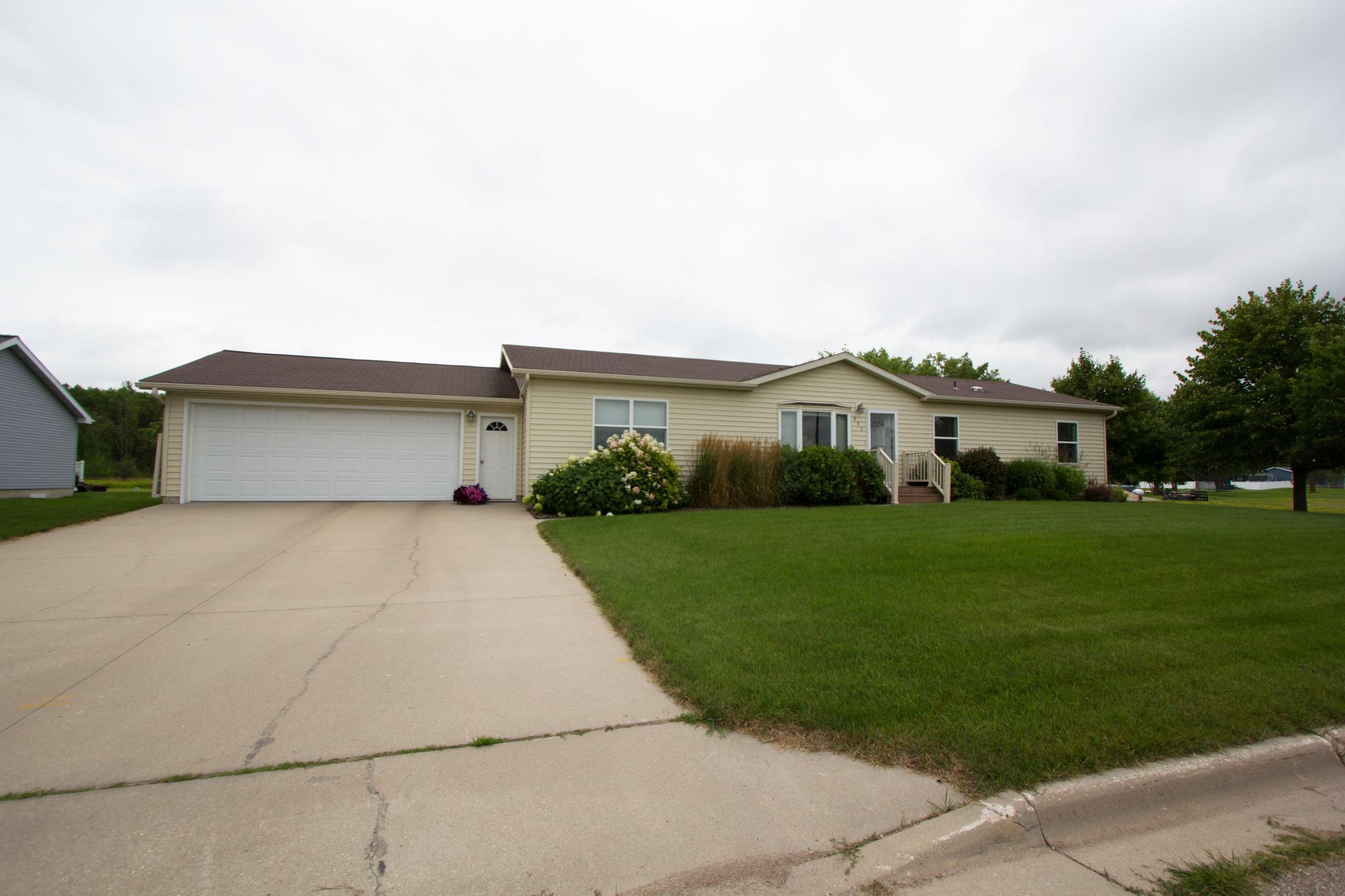 932 Spruce Avenue, Thief River Falls, Minnesota image 1