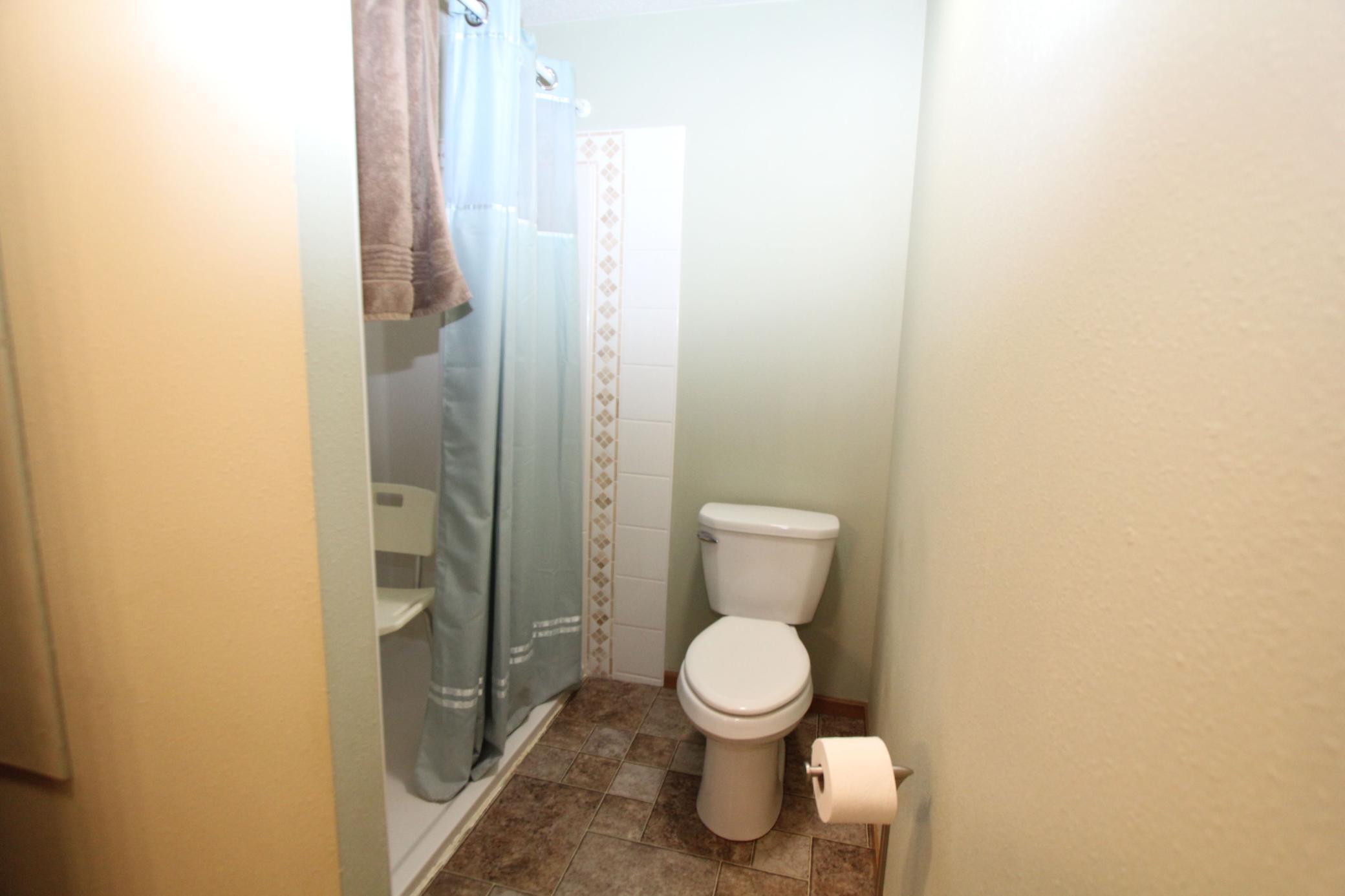 932 Spruce Avenue, Thief River Falls, Minnesota image 17