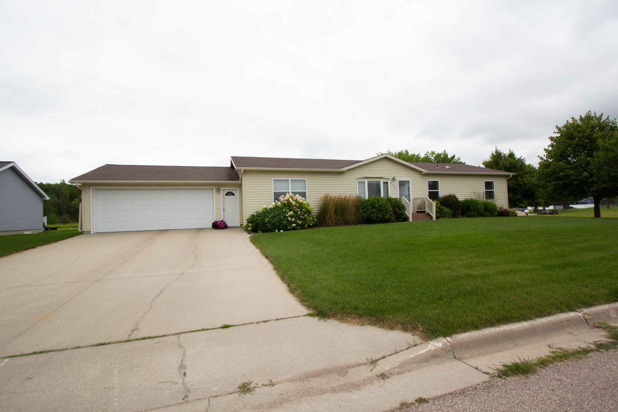 932 Spruce Avenue, Thief River Falls, Minnesota image 4
