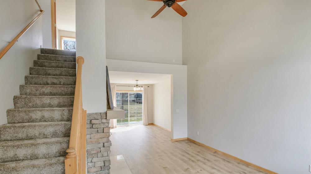 15325 Greenhaven Lane #105, Burnsville, Minnesota image 3