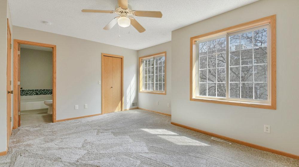 15325 Greenhaven Lane #105, Burnsville, Minnesota image 15