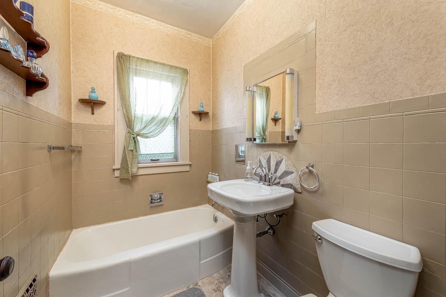 621 Grant Avenue, North Mankato, Minnesota image 14