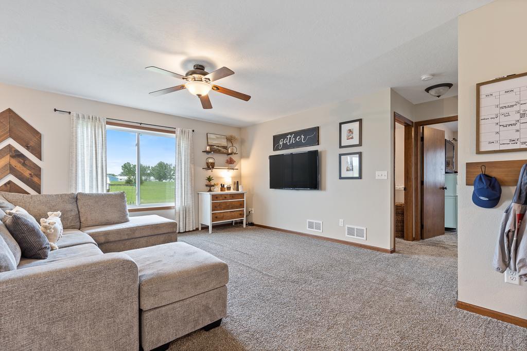 1117 Stockholm Avenue, Marshall, Minnesota image 16