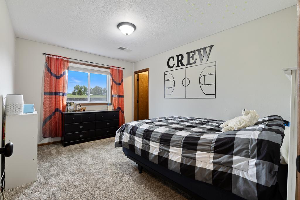 1117 Stockholm Avenue, Marshall, Minnesota image 34