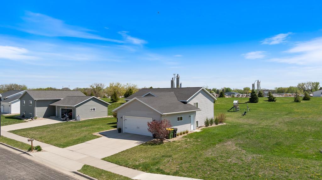 1117 Stockholm Avenue, Marshall, Minnesota image 3