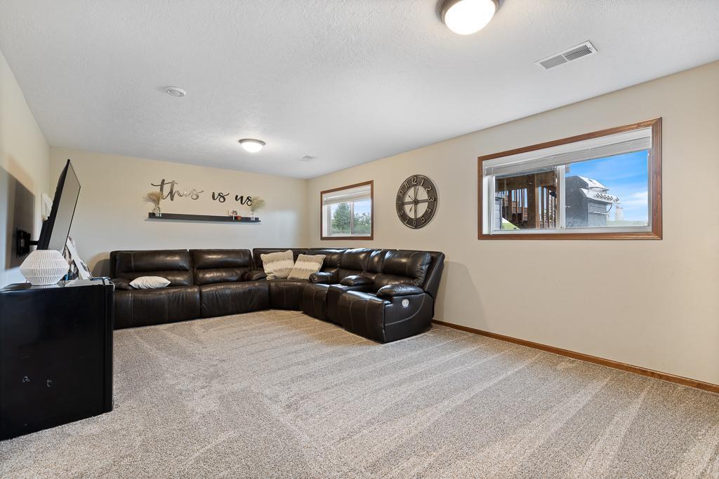 1117 Stockholm Avenue, Marshall, Minnesota image 31