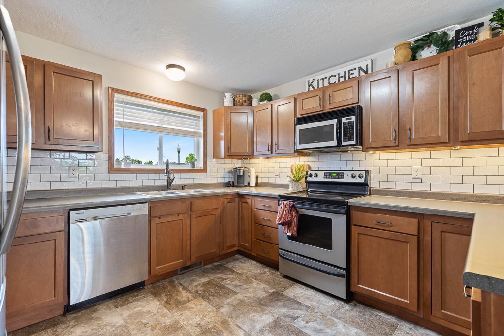 1117 Stockholm Avenue, Marshall, Minnesota image 21