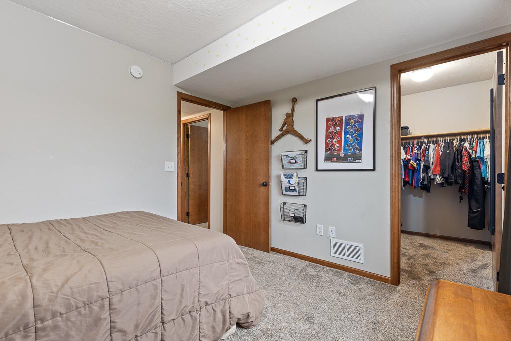 1117 Stockholm Avenue, Marshall, Minnesota image 39