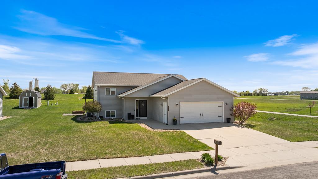 1117 Stockholm Avenue, Marshall, Minnesota image 1