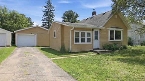 Homes For Sale - 417 S 7th Street<br/> Cameron, WI 54822