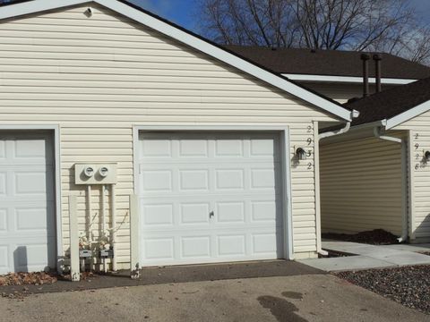 Townhouse For Sale - 2932 67th Lane<br/> Brooklyn Center, MN 55430