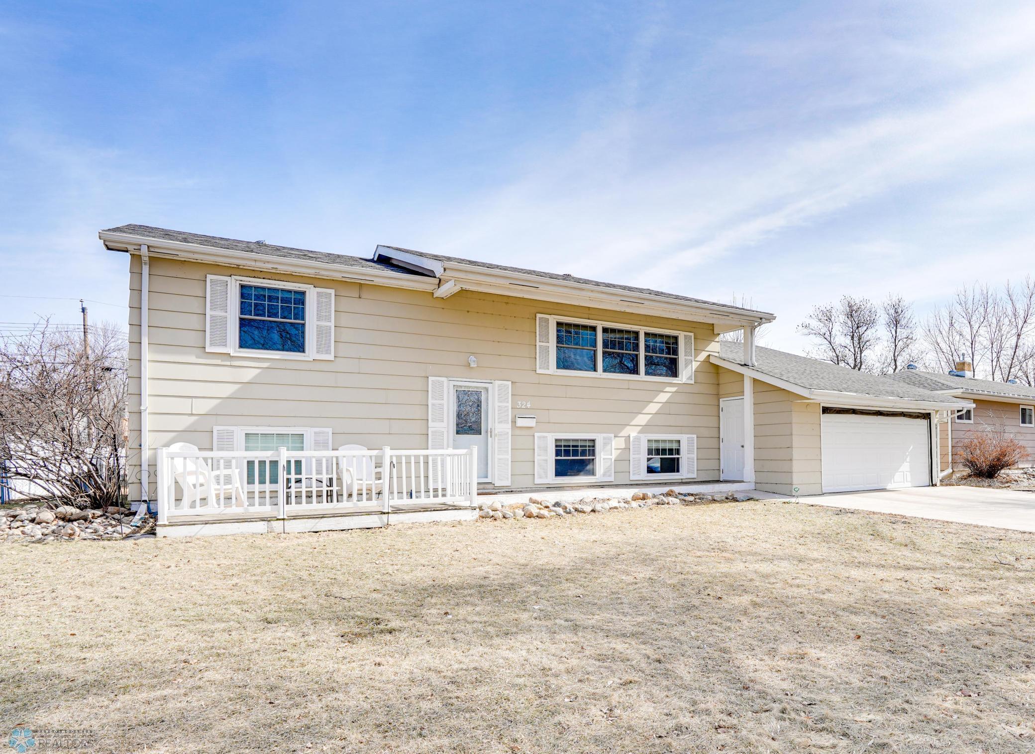 324 Cherry Court, West Fargo, North Dakota image 2