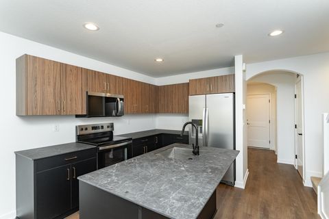 Townhouse For Sale - 1113 Century Village Lane<br/> Olmsted County, Rochester, MN 55906