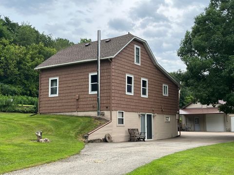 Homes For Sale - S2232 State Road 35<br/> Buffalo County, Alma, WI 54610