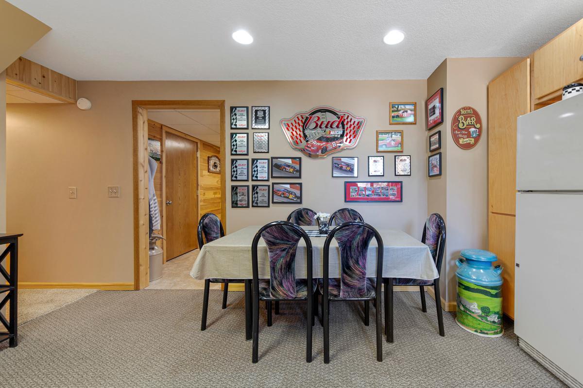 19023 Davis Avenue, Faribault, Minnesota image 39