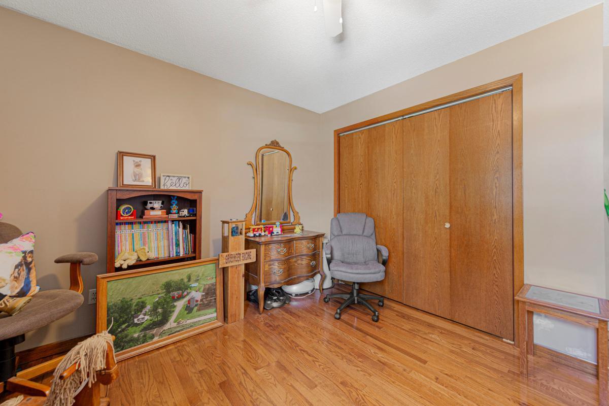 19023 Davis Avenue, Faribault, Minnesota image 29