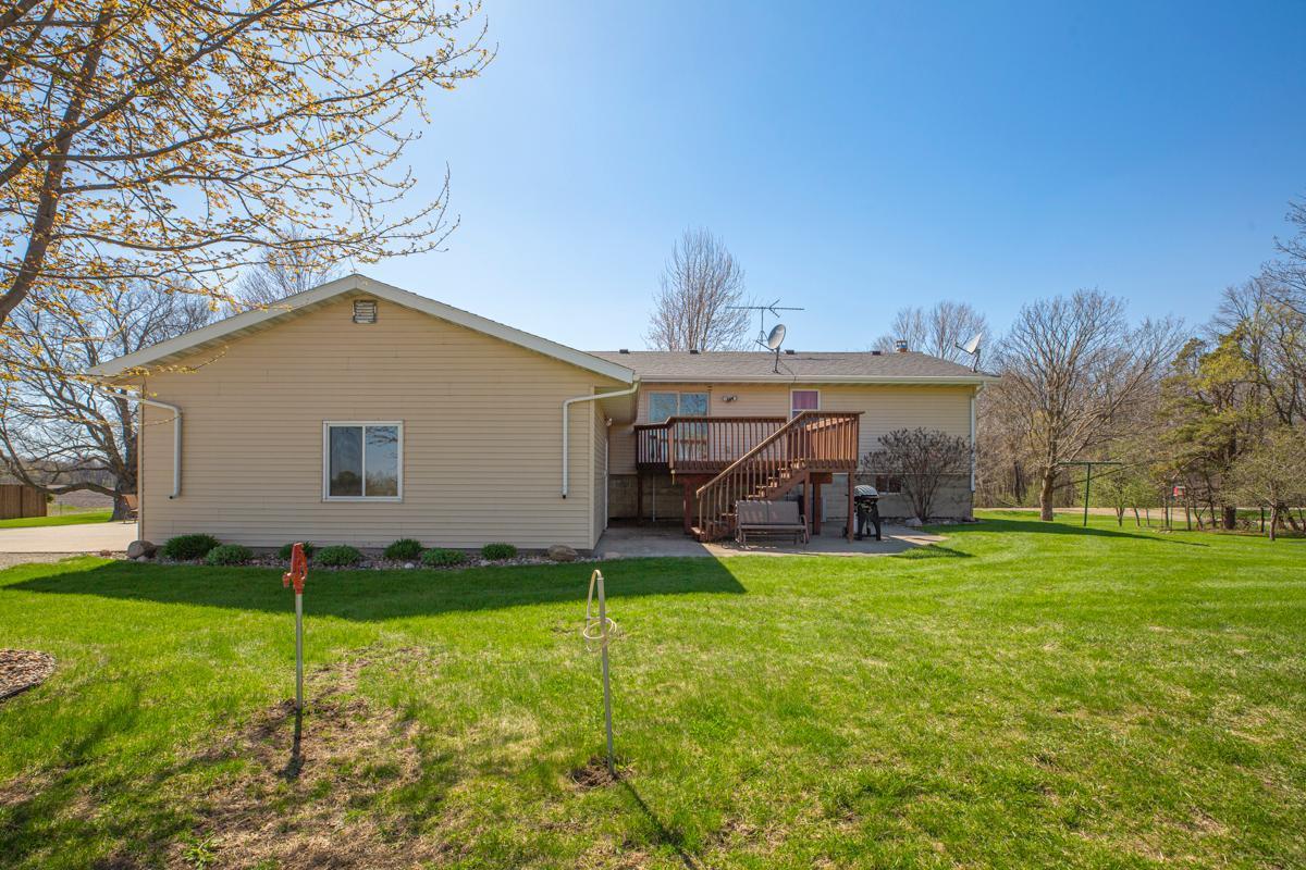 19023 Davis Avenue, Faribault, Minnesota image 10