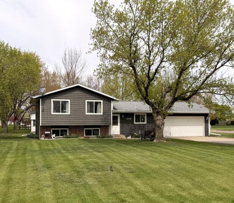 Homes For Sale - 1710 River Road<br/> Windom, MN 56101