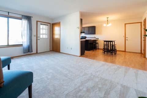Condo For Sale - 5425 Orleans Lane<br/> Plymouth, MN 55442