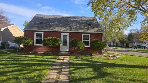 Homes For Sale - 1302 W Clark Street<br/> Freeborn County, Albert Lea, MN 56007