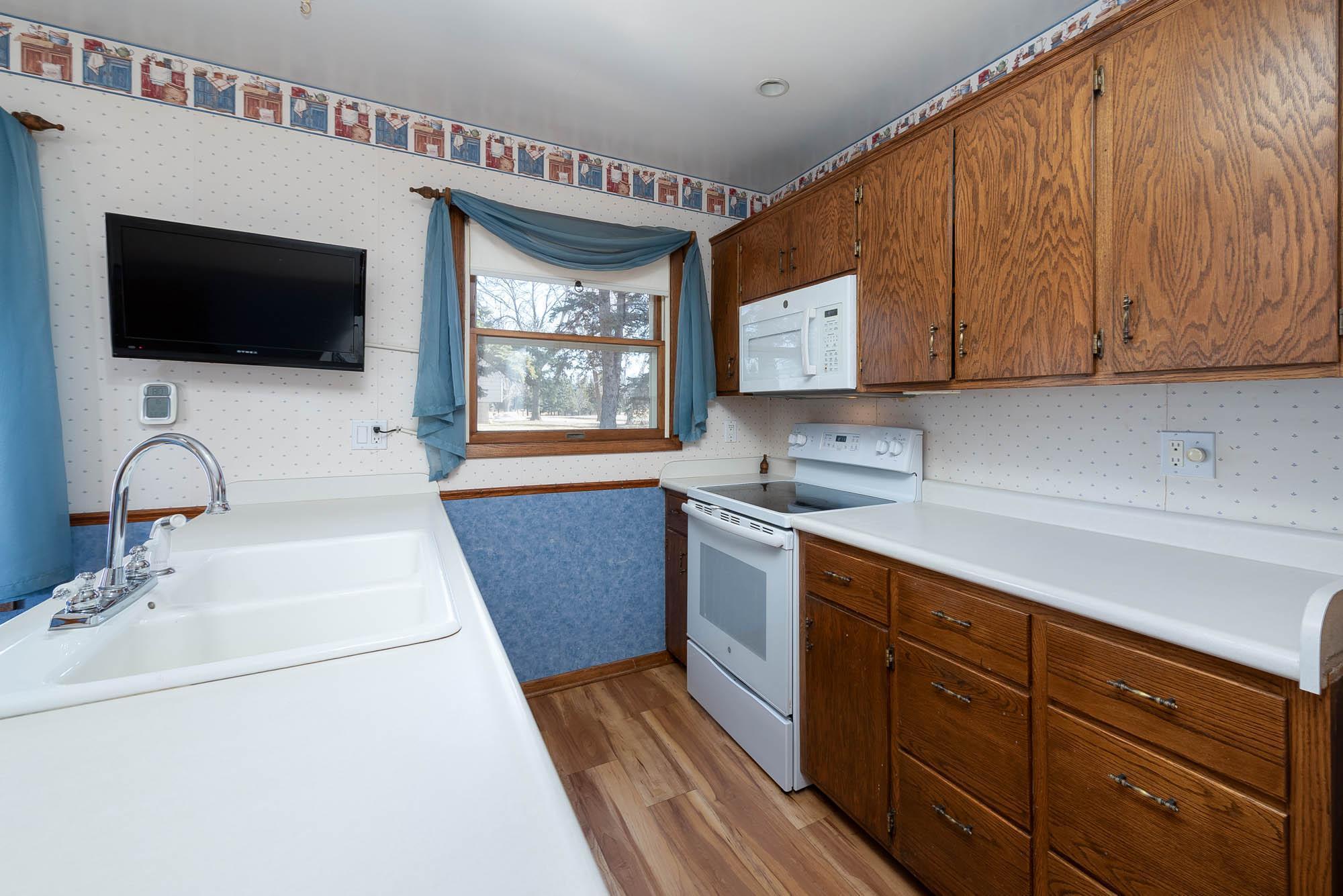 54960 Sunrise Lane, Mankato, Minnesota image 8