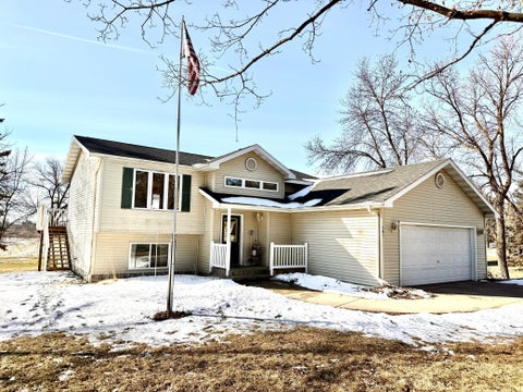 Homes For Sale - 580 Simon Avenue<br/> Dassel, MN 55325