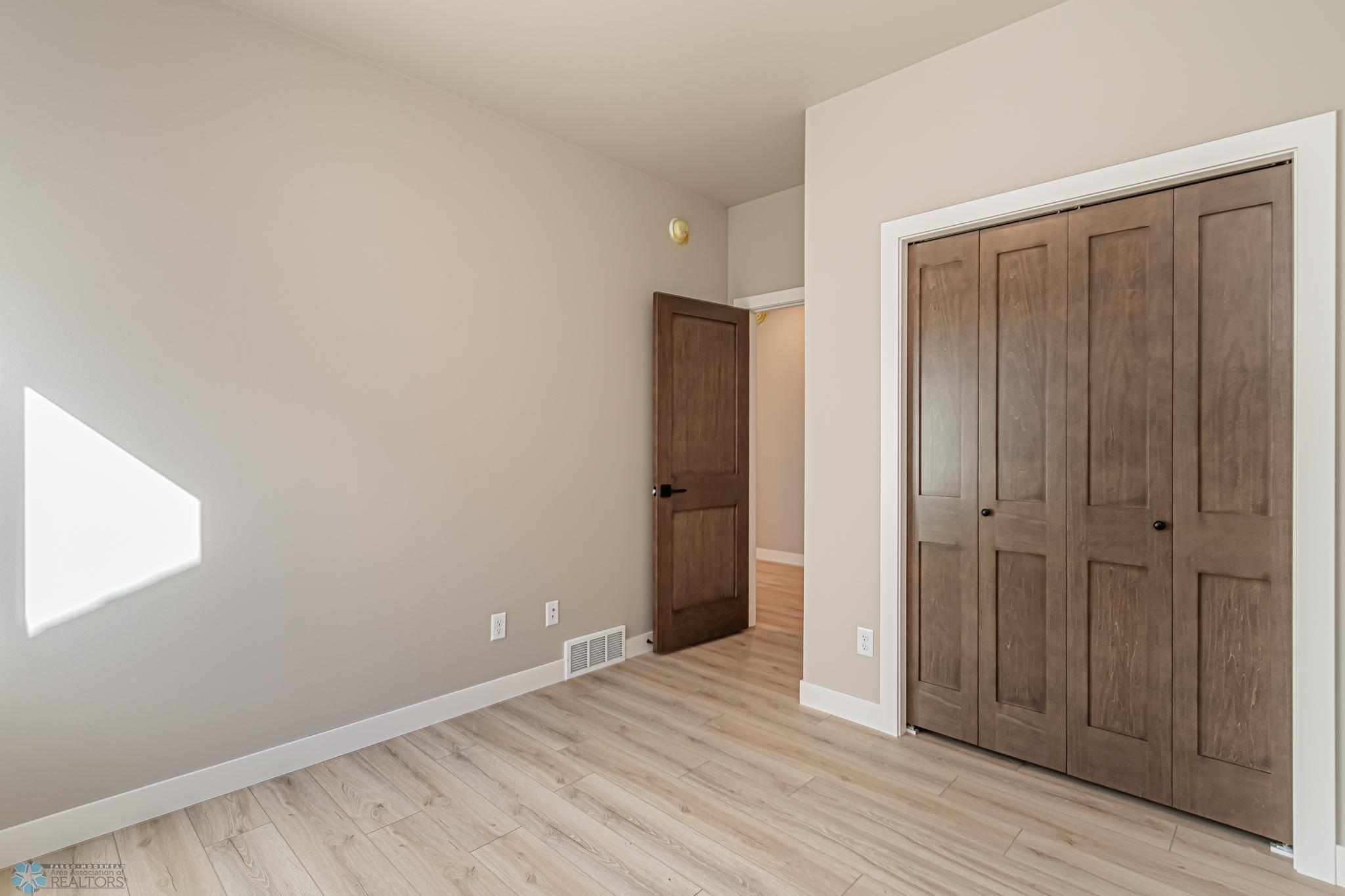 5846 James Drive, West Fargo, North Dakota image 14