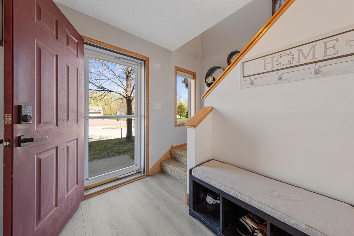 413 Tanager Path, Mankato, Minnesota image 5