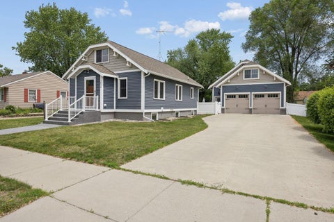 Homes For Sale - 1014 11th Avenue<br/> Saint Cloud, MN 56303