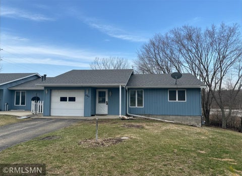 Condo For Sale - 1105 Park Street<br/> Goodhue County, Cannon Falls, MN 55009