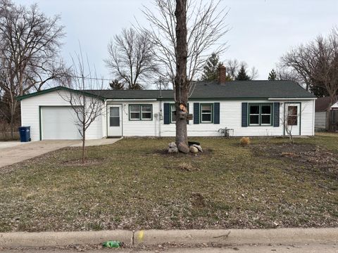 Homes For Sale - 2118 Kansas Avenue<br/> Swift County, Benson, MN 56215