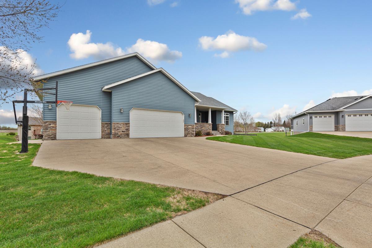 375 Hickory Lane, Owatonna, Minnesota image 4