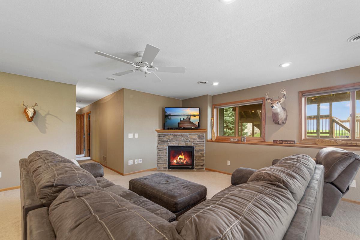 375 Hickory Lane, Owatonna, Minnesota image 31