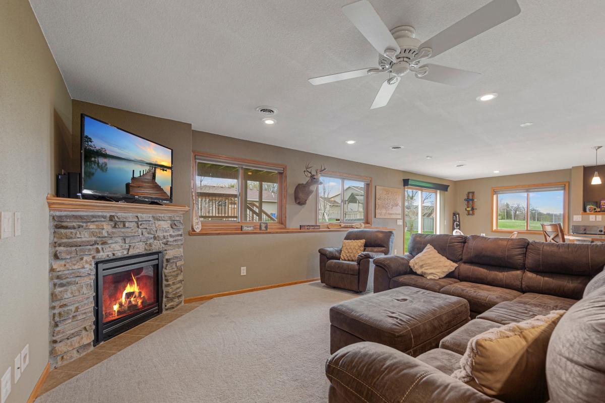 375 Hickory Lane, Owatonna, Minnesota image 30