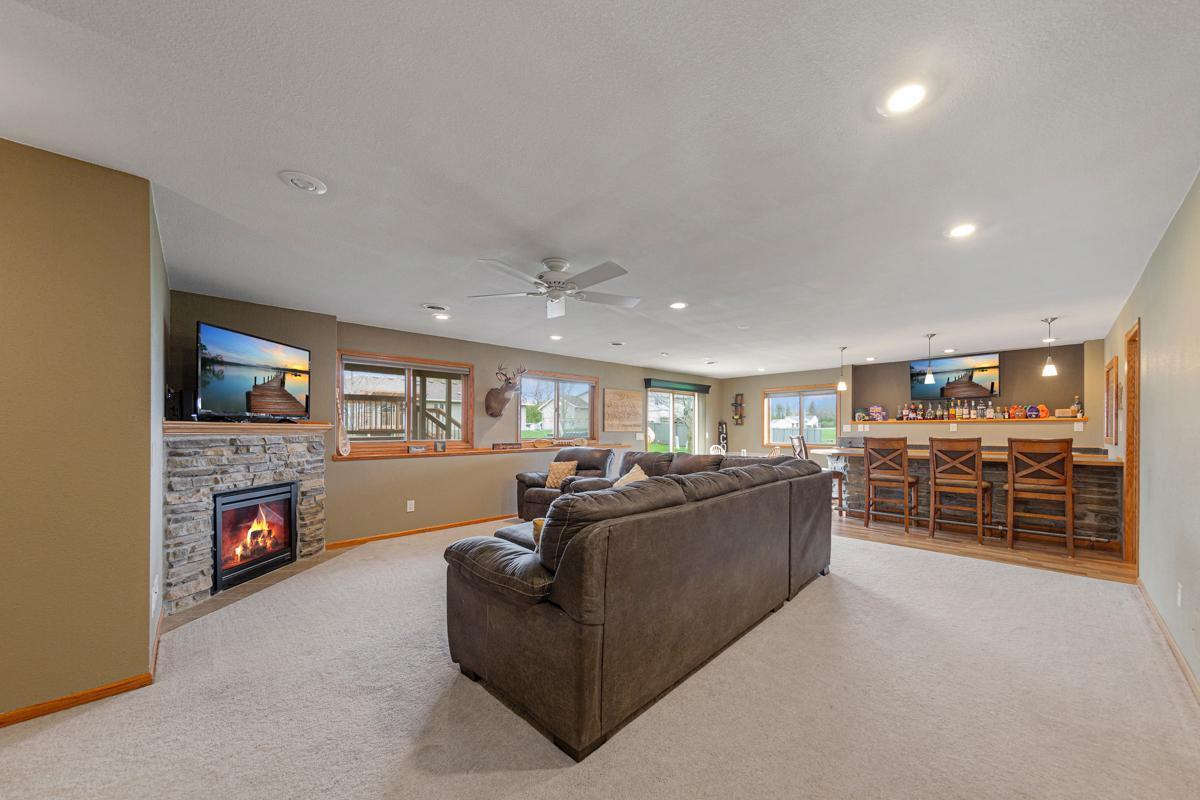 375 Hickory Lane, Owatonna, Minnesota image 29