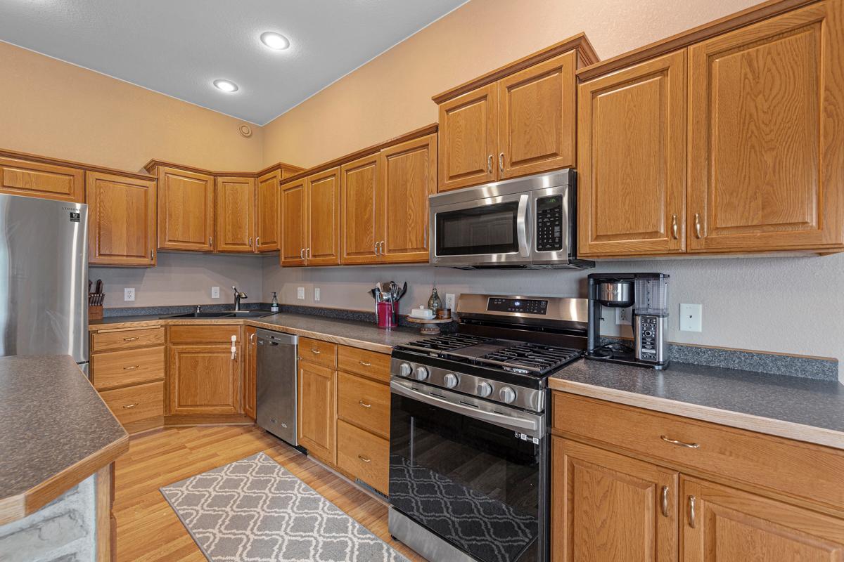 375 Hickory Lane, Owatonna, Minnesota image 15