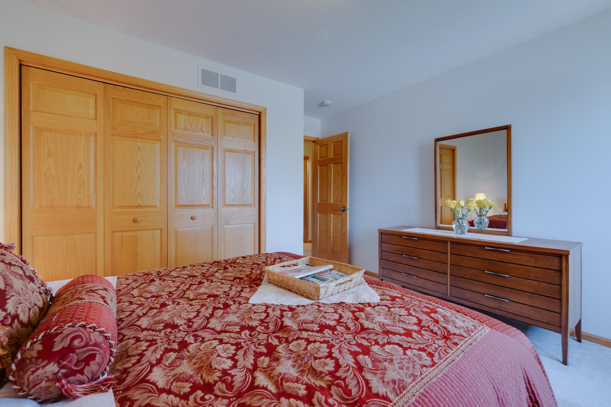 2447 Colleen Lane, Rochester, Minnesota image 38