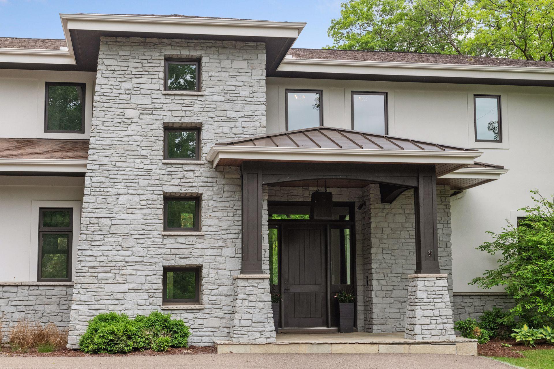 6816 Cheyenne Circle, Edina, Minnesota image 4