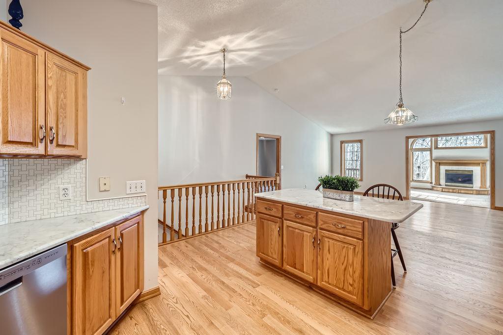 8509 124th Lane, Champlin, Minnesota image 6