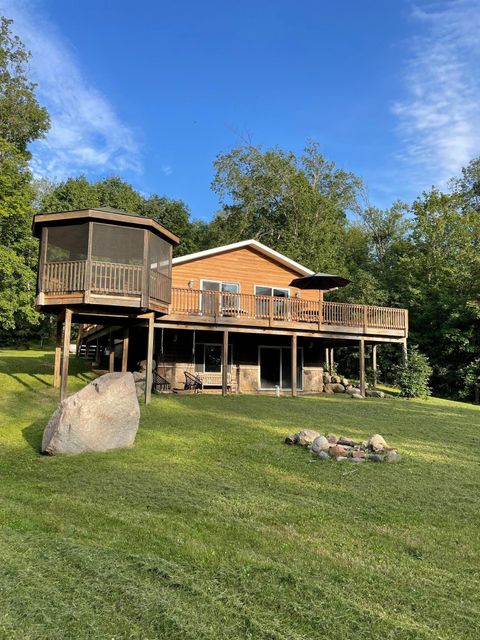 Homes For Sale - 44138 Maple Lane<br/> Harris, MN 55032