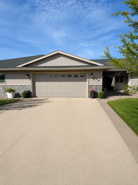 Homes For Sale - 224 25th Street<br/> Kandiyohi County, Willmar, MN 56201