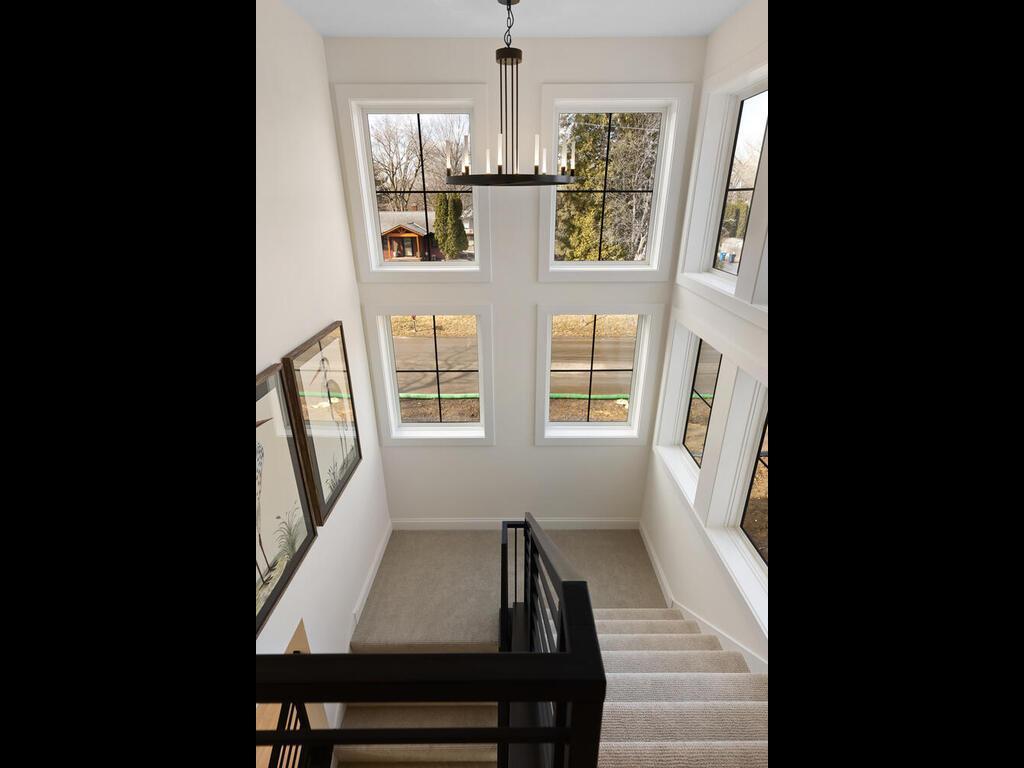 16700 S Manor Road, Eden Prairie, Minnesota image 14