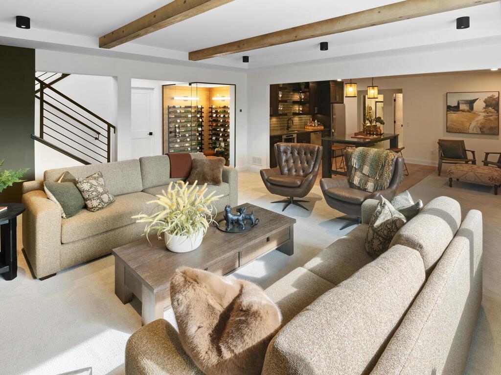 16700 S Manor Road, Eden Prairie, Minnesota image 23