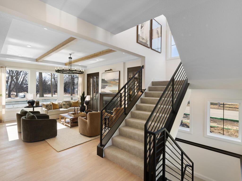 16700 S Manor Road, Eden Prairie, Minnesota image 3